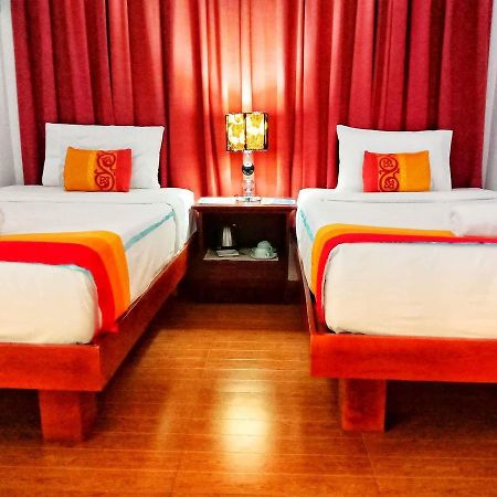 Discover Boracay Hotel Kalibo Buitenkant foto