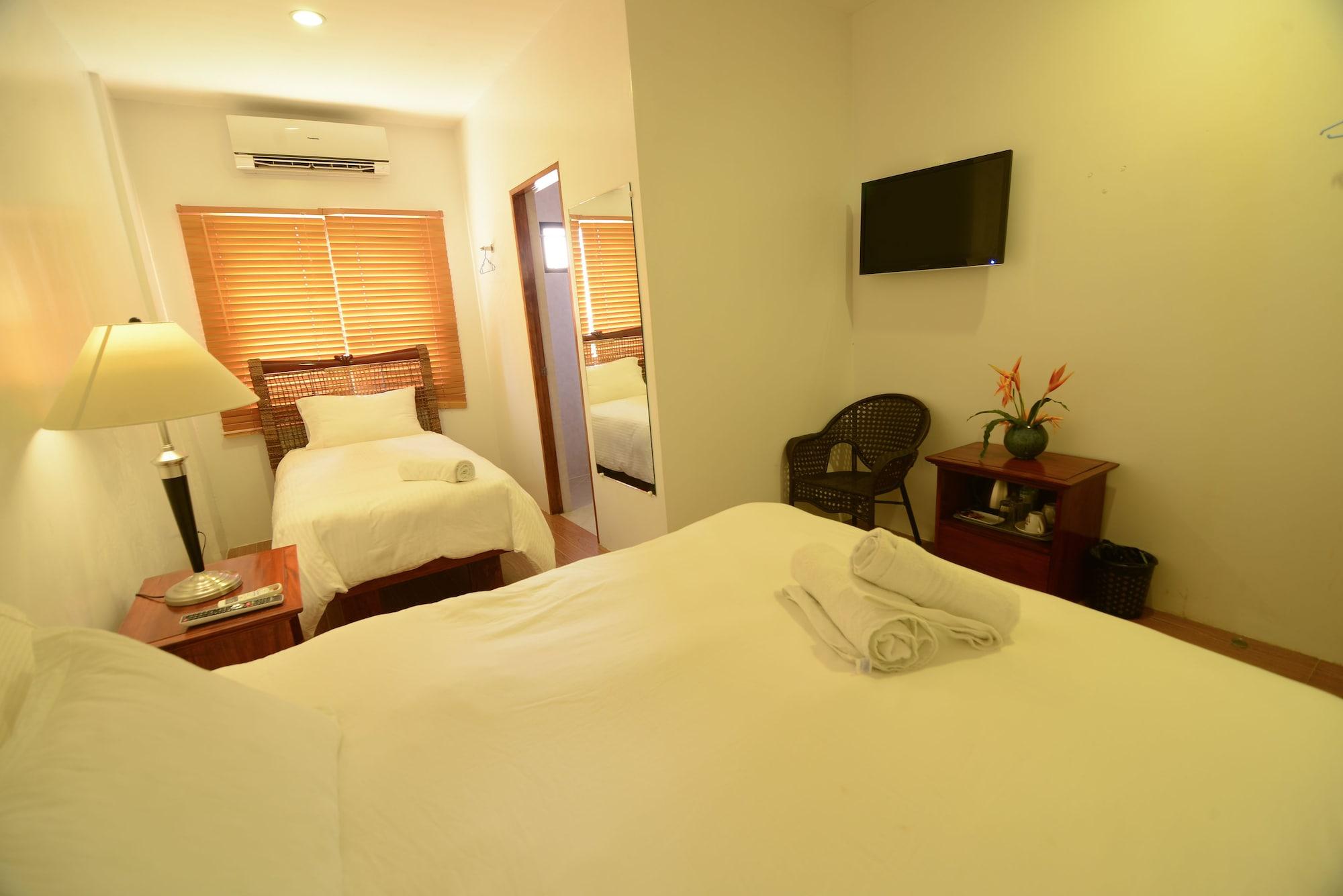 Discover Boracay Hotel Kalibo Buitenkant foto