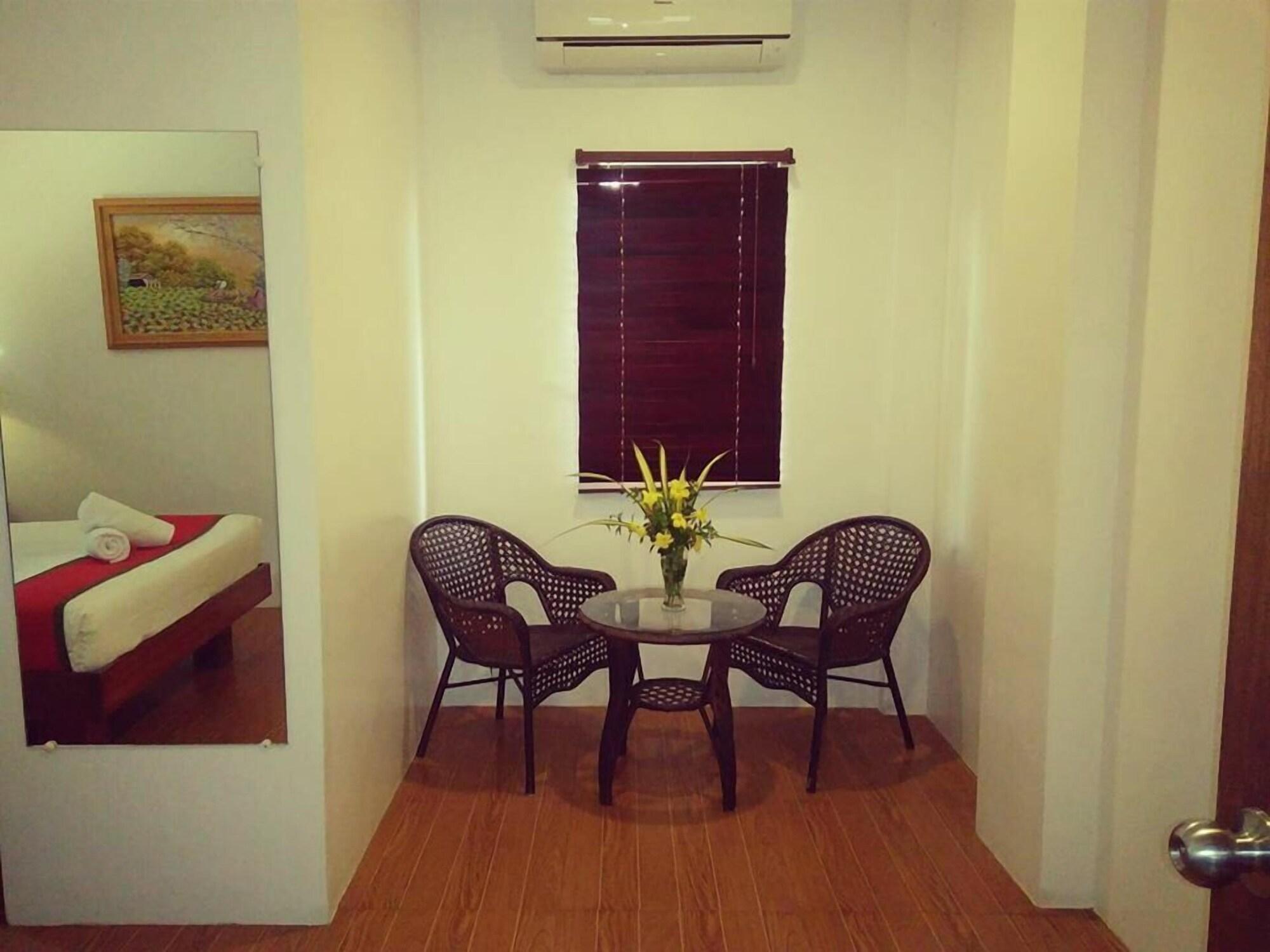 Discover Boracay Hotel Kalibo Buitenkant foto